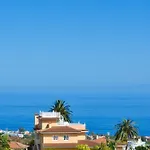 Tropicales Tatil Evi